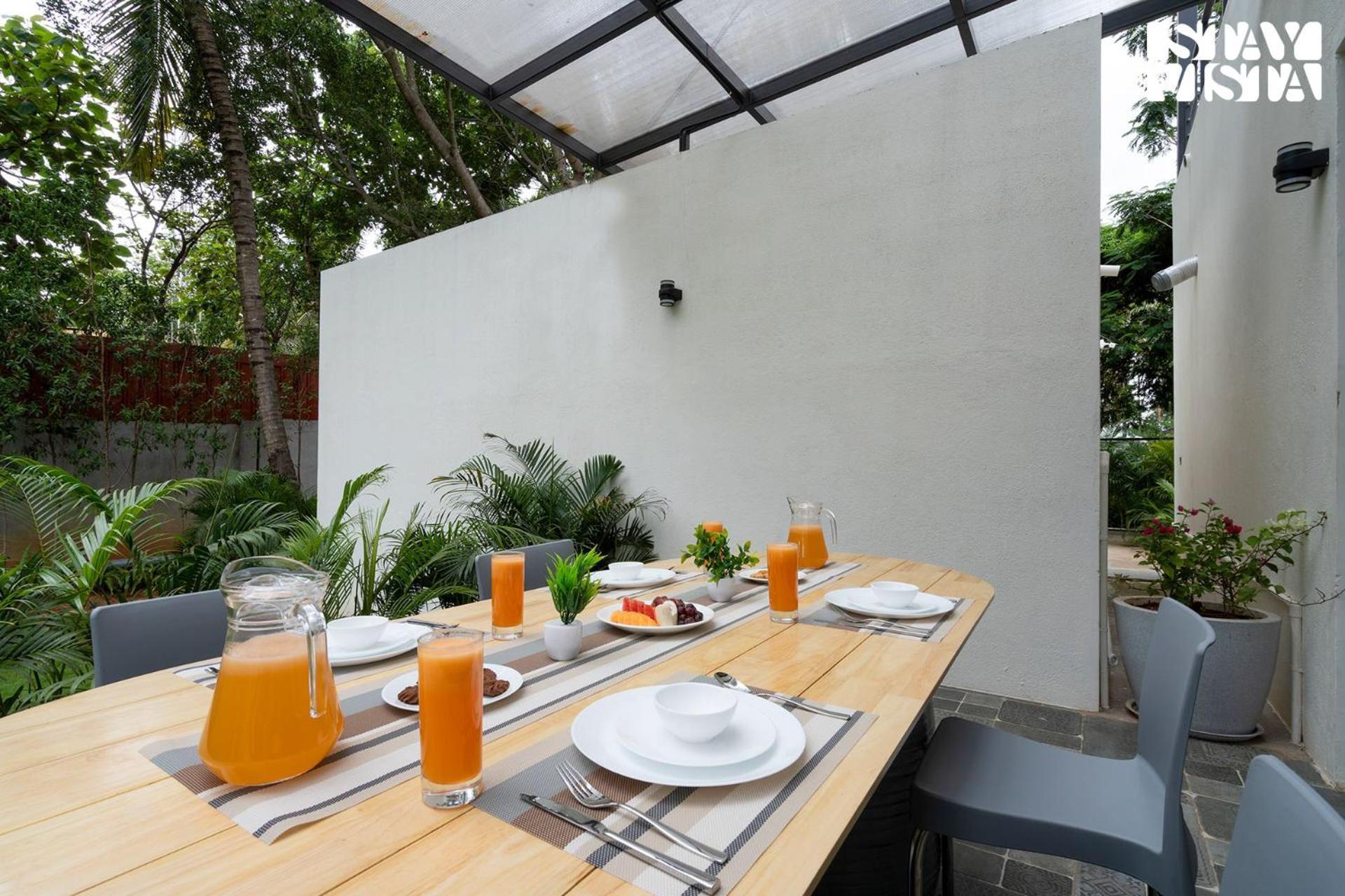 Stayvista At M Villa With Breakfast Included Bangalore Exteriör bild